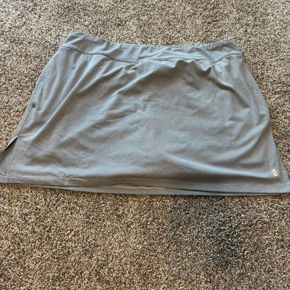 Izod Women's Grey and Blue Skirt